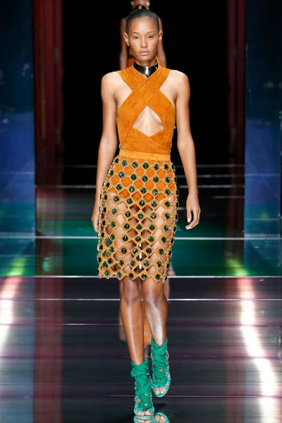 Look 2